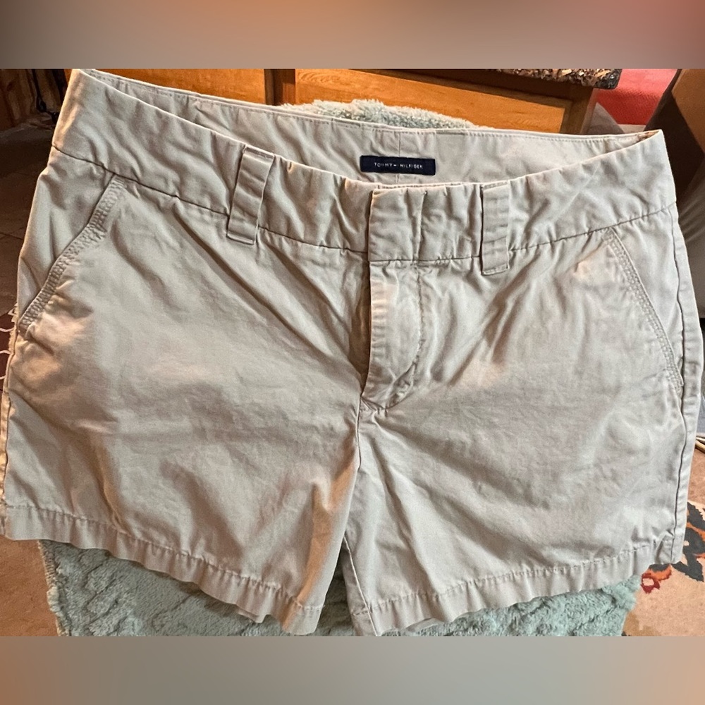 Tommy Hilfiger *** Khaki Shorts Size 10